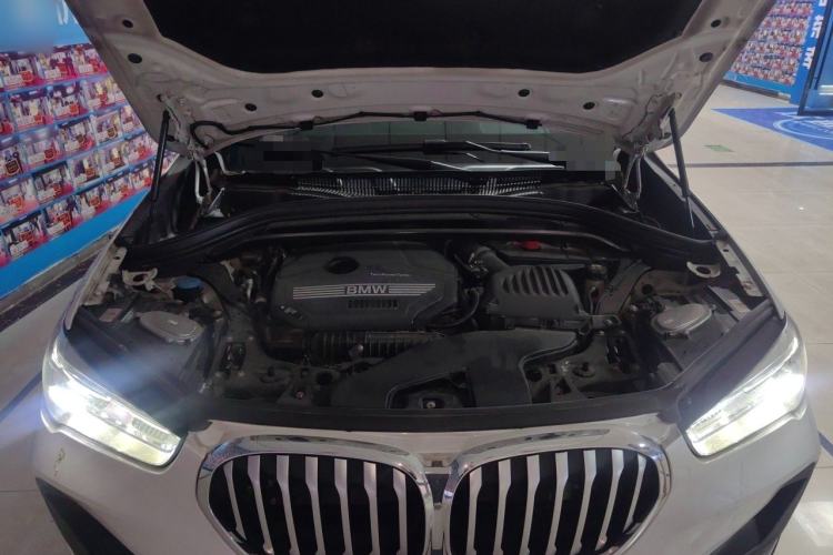 Used BMW X1 2020 sDrive20Li Fashion Model Engine Bay