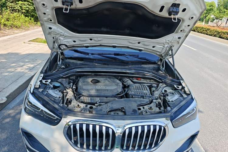 Used BMW X1 2020 xDrive25Li Luxury Edition Engine Bay