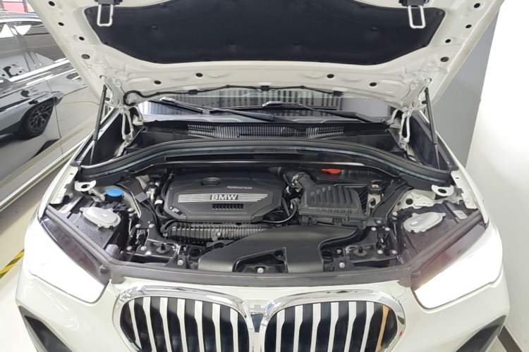 Used BMW X1 2020 xDrive25Li Luxury Edition Engine Bay