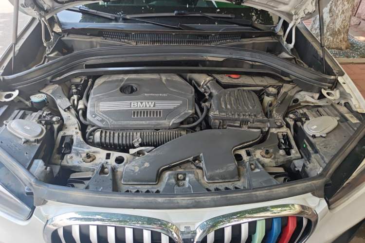 Used BMW X1 2020 sDrive25Li Leading Model Engine Bay