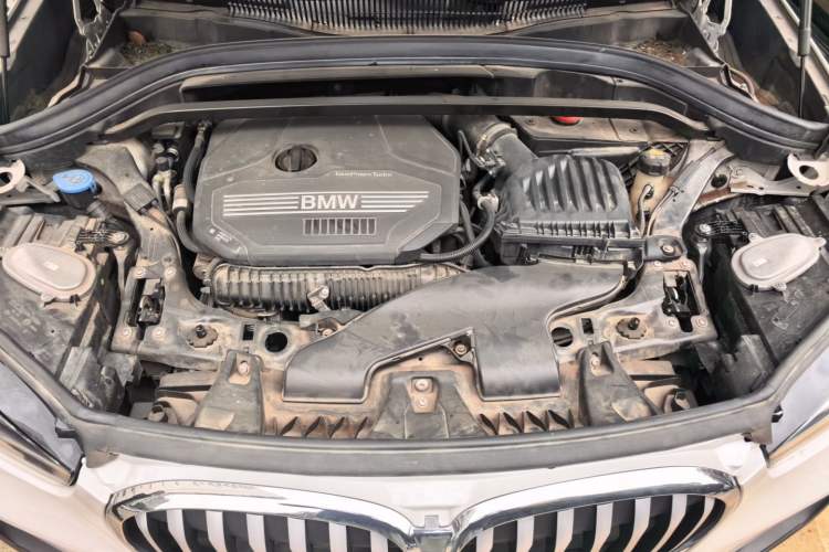 Used BMW X1 2020 sDrive25Li Leading Model Engine Bay
