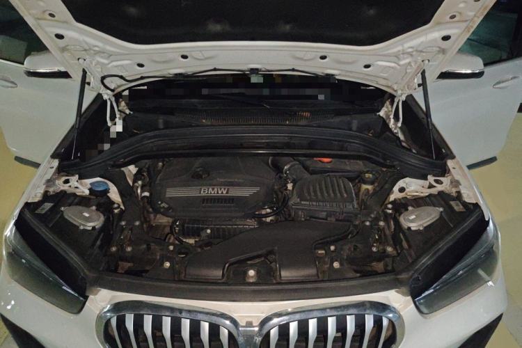 Used BMW X1 2020 sDrive20Li Fashion Model Engine Bay