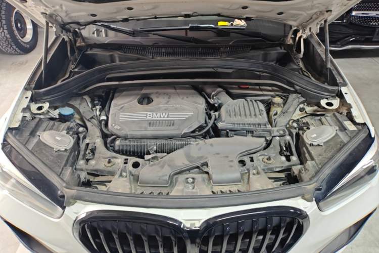 Used BMW X1 2020 sDrive25Li Leading Model Engine Bay
