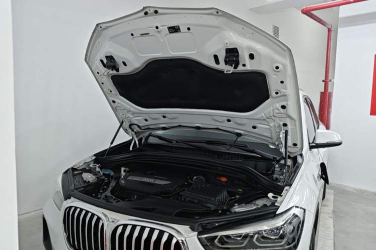 Used BMW X1 2020 sDrive25Li Leading Model Engine Bay