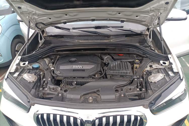 Used BMW X1 2020 sDrive20Li Fashion Model Engine Bay