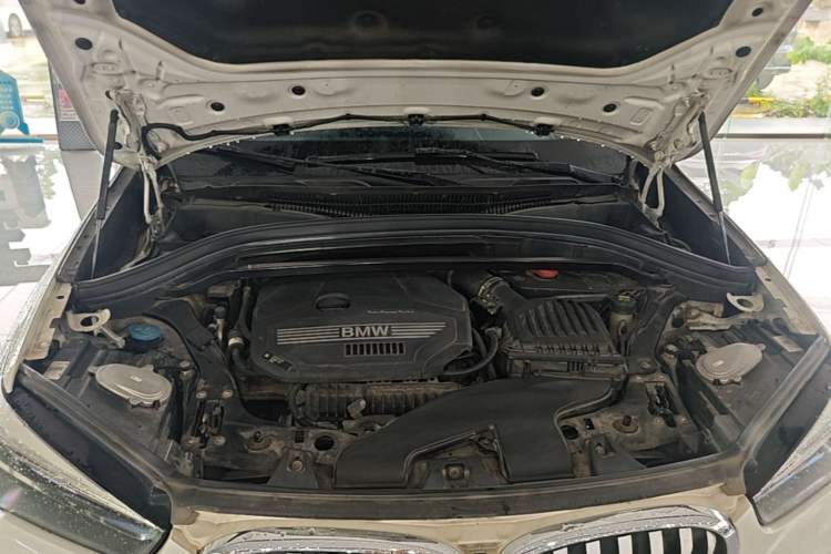 Used BMW X1 2020 sDrive20Li Fashion Model Engine Bay