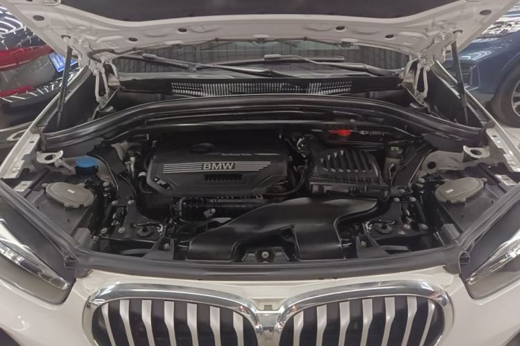 Used BMW X1 2020 sDrive20Li Fashion Model Engine Bay