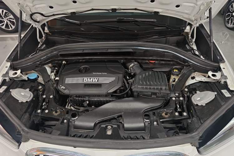 Used BMW X1 2020 sDrive20Li Fashion Model Engine Bay