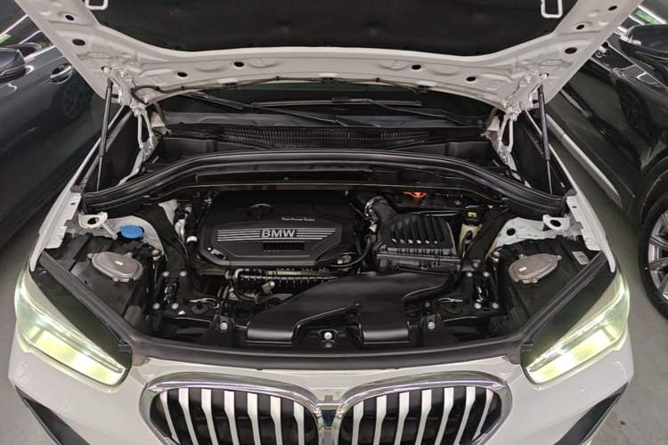 Used BMW X1 2020 sDrive20Li Premium Edition Engine Bay