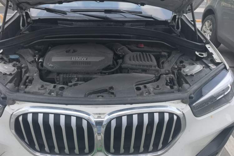 Used BMW X1 2020 sDrive20Li Fashion Model Engine Bay