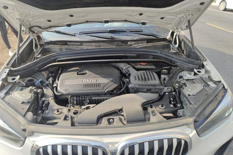 Used BMW X1 2020 sDrive20Li Premium Edition Engine Bay