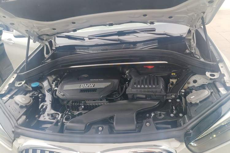 Used BMW X1 2020 sDrive20Li Premium Edition Engine Bay
