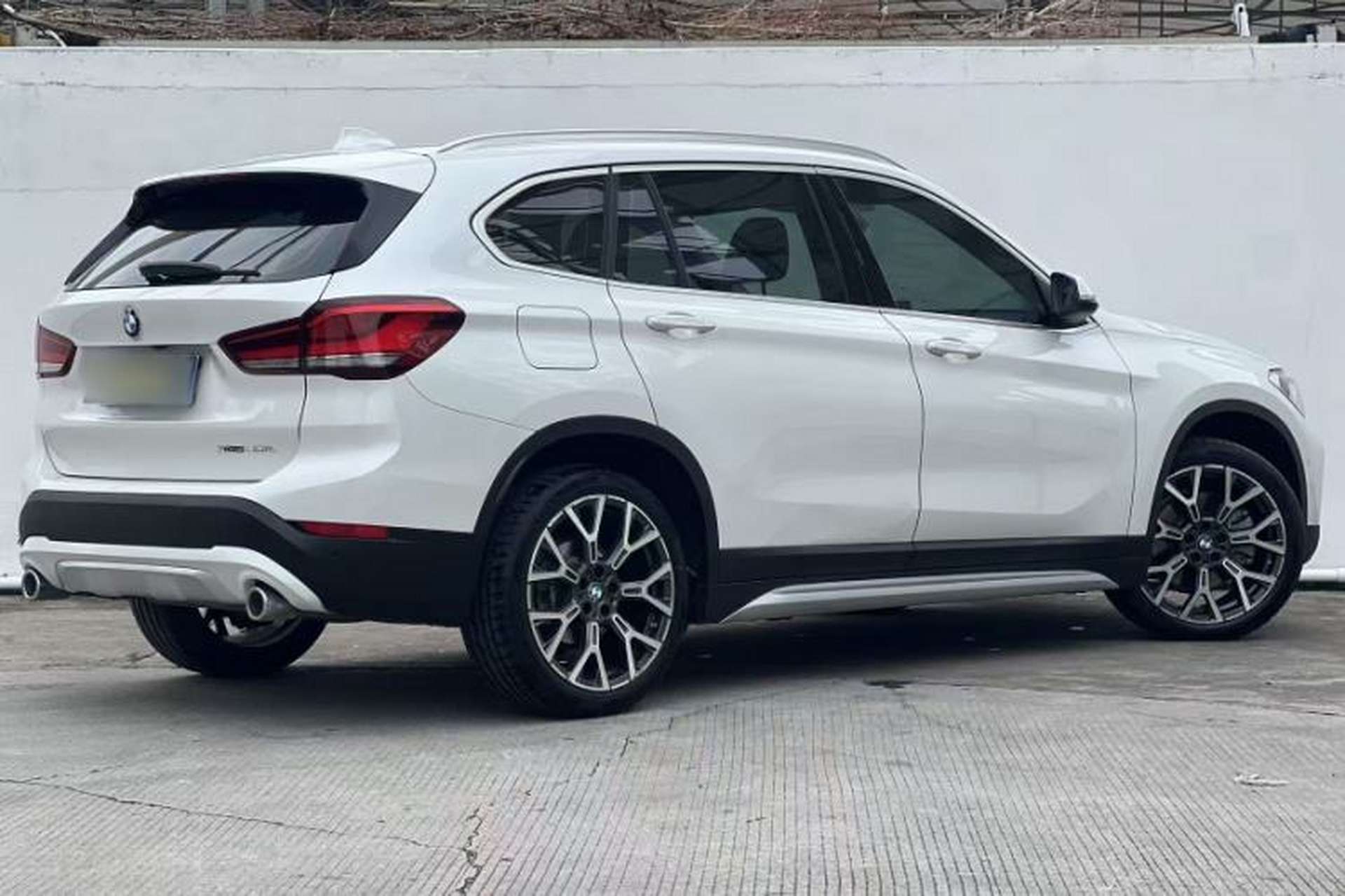 Used BMW X1 2020 xDrive25Li Luxury Edition Exterior 3
