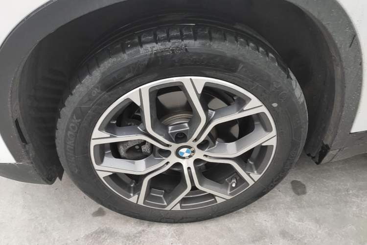 Used BMW X1 2020 sDrive25Li Leading Model Exterior 4