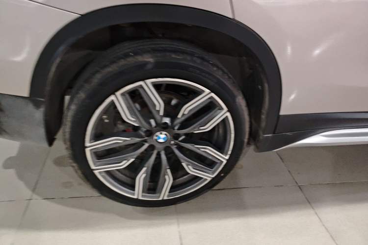 Used BMW X1 2020 xDrive25Li Luxury Edition Exterior 5