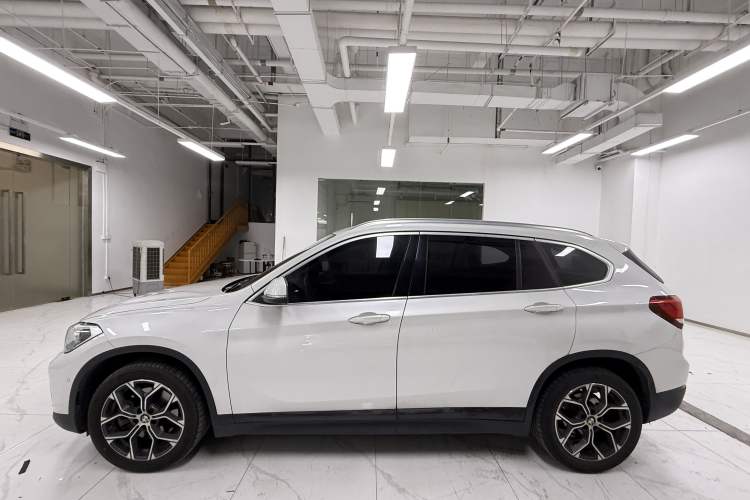 Used BMW X1 2020 sDrive25Li Leading Model Exterior 6