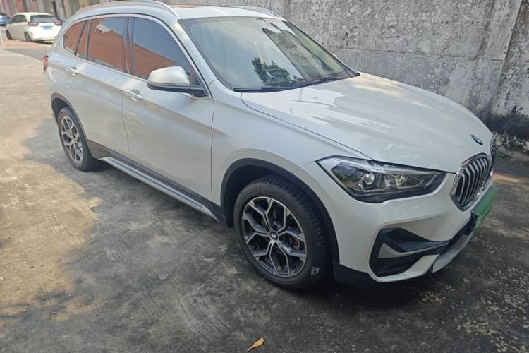 Used BMW X1 2020 sDrive20Li Premium Edition Front Right 45 Deg