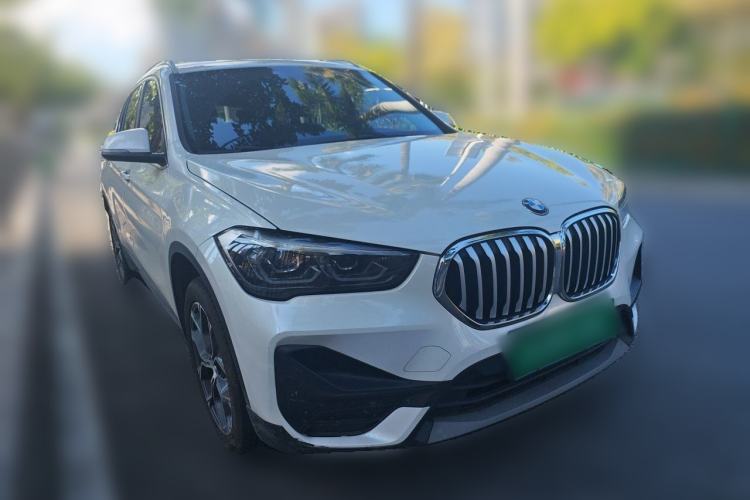 Used BMW X1 2020 sDrive25Li Leading Model Front Right 45 Deg