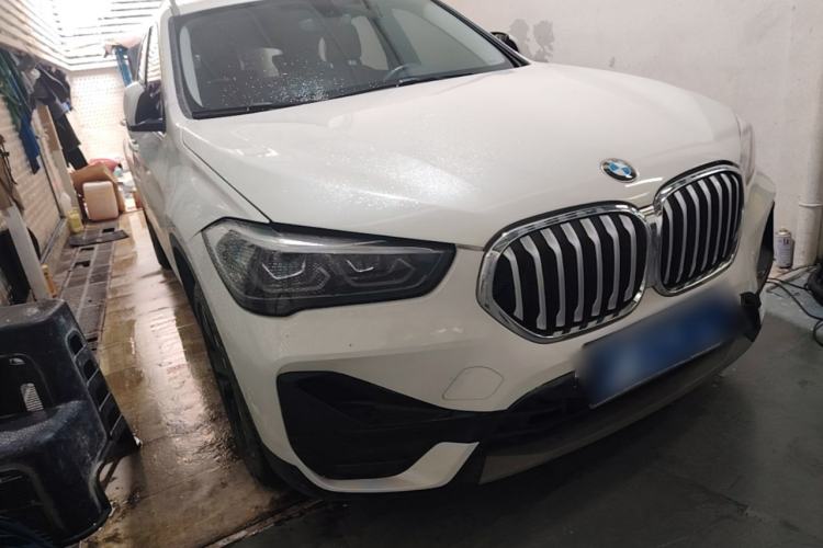 Used BMW X1 2020 sDrive20Li Fashion Model Front Right 45 Deg