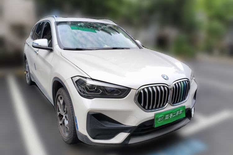 Used BMW X1 2020 sDrive25Li Leading Model Front Right 45 Deg