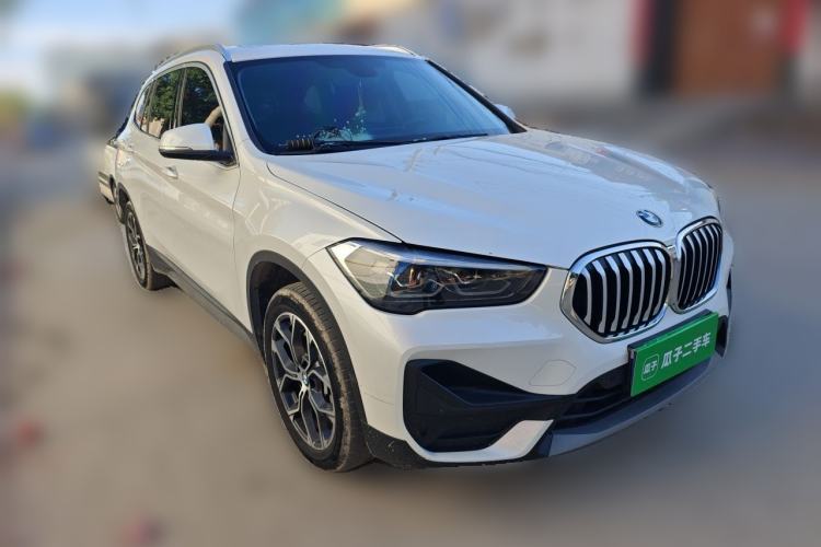Used BMW X1 2020 sDrive25Li Leading Model Front Right 45 Deg