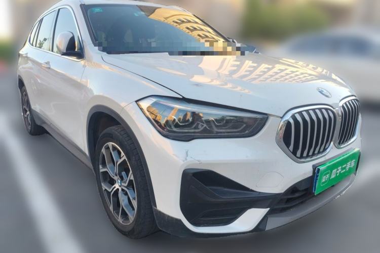 Used BMW X1 2020 sDrive25Li Leading Model Front Right 45 Deg