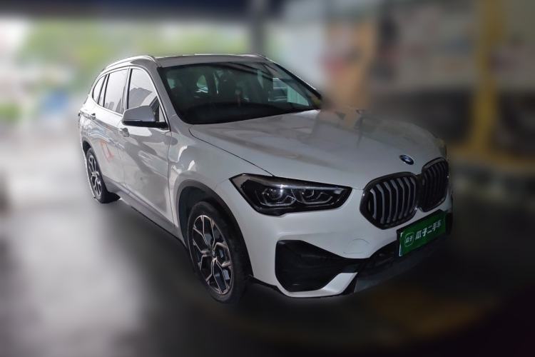 Used BMW X1 2020 sDrive25Li Leading Model Front Right 45 Deg