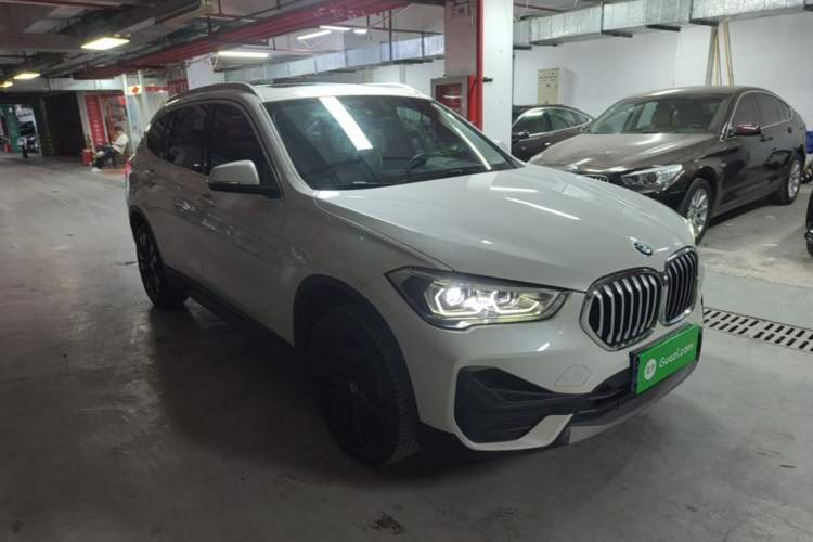 Used BMW X1 2020 sDrive20Li Fashion Model Front Right 45 Deg