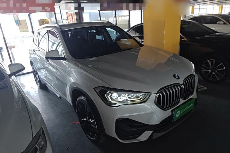 Used BMW X1 2020 sDrive20Li Fashion Model Front Right 45 Deg