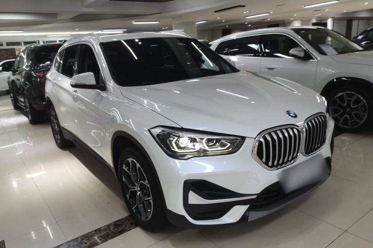 Used BMW X1 2020 sDrive25Li Leading Model Front Right 45 Deg