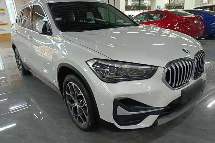 Used BMW X1 2020 sDrive25Li Leading Model Front Right 45 Deg