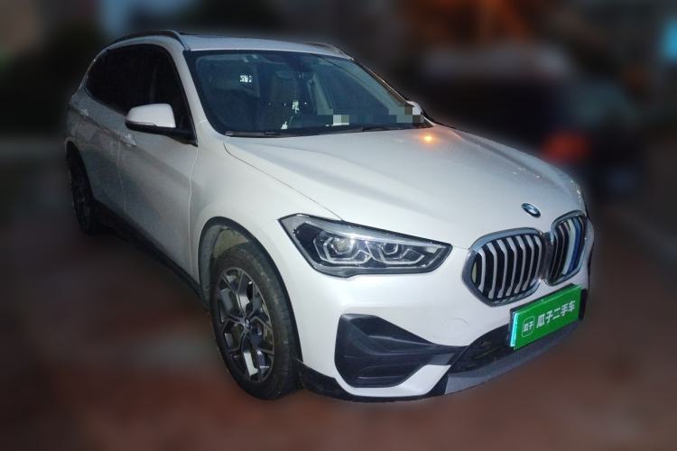 Used BMW X1 2020 sDrive25Li Leading Model Front Right 45 Deg