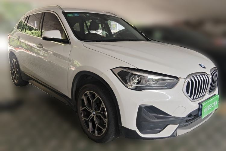 Used BMW X1 2020 sDrive25Li Leading Model Front Right 45 Deg