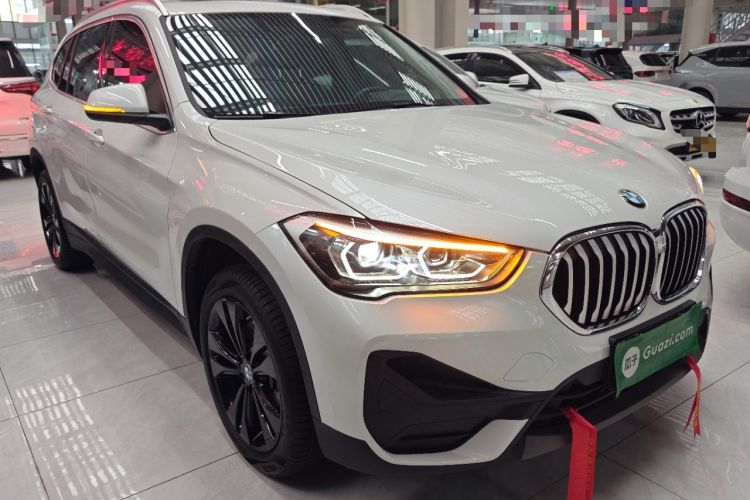 Used BMW X1 2020 sDrive20Li Fashion Model Front Right 45 Deg