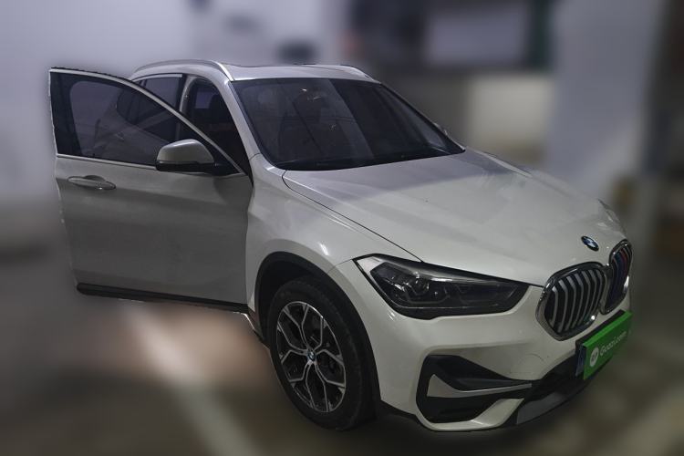 Used BMW X1 2020 sDrive25Li Leading Model Front Right 45 Deg