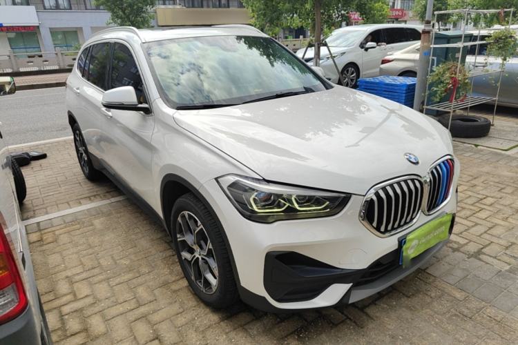 Used BMW X1 2020 sDrive25Li Leading Model Front Right 45 Deg
