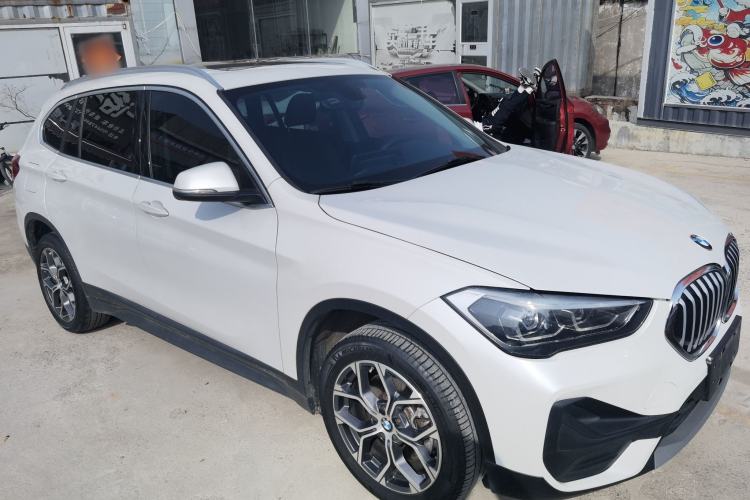 Used BMW X1 2020 sDrive25Li Leading Model Front Right 45 Deg