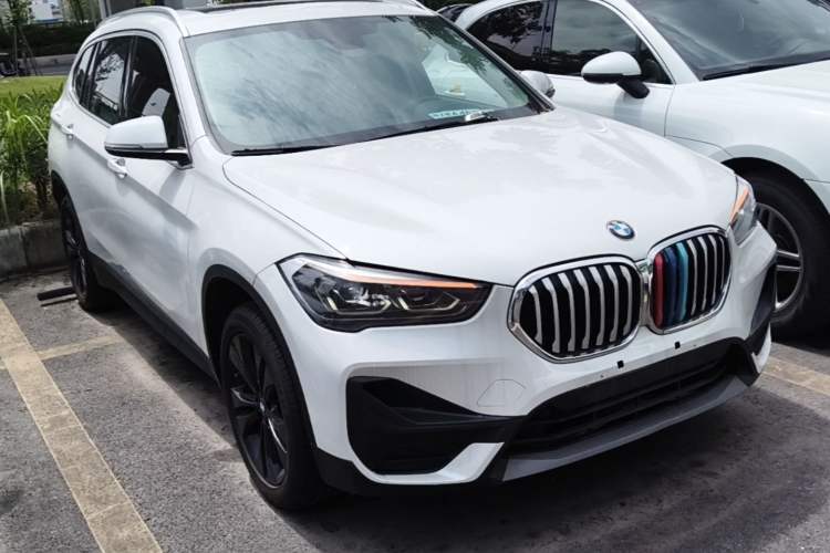 Used BMW X1 2020 sDrive20Li Fashion Model Front Right 45 Deg