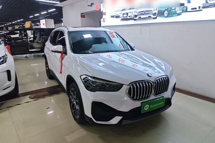Used BMW X1 2020 sDrive25Li Leading Model Front Right 45 Deg