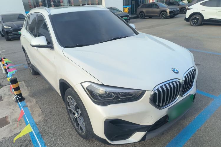Used BMW X1 2020 sDrive25Li Leading Model Front Right 45 Deg