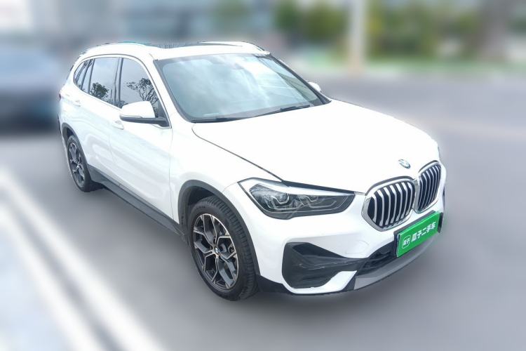 Used BMW X1 2020 sDrive25Li Leading Model Front Right 45 Deg