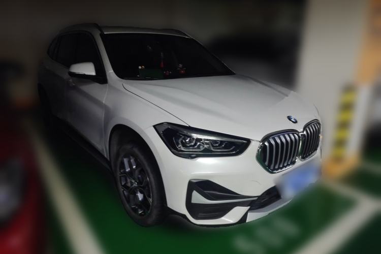 Used BMW X1 2020 sDrive20Li Premium Edition Front Right 45 Deg