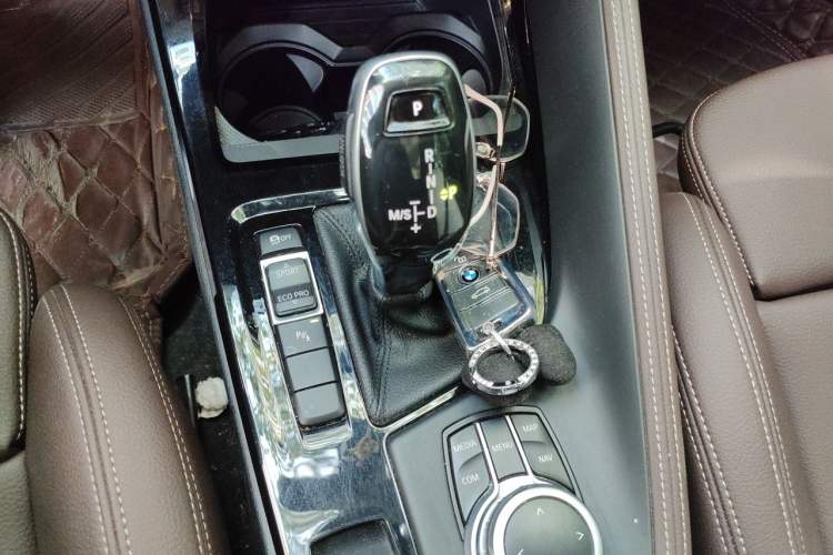 Used BMW X1 2020 sDrive20Li Premium Edition Gear Lever