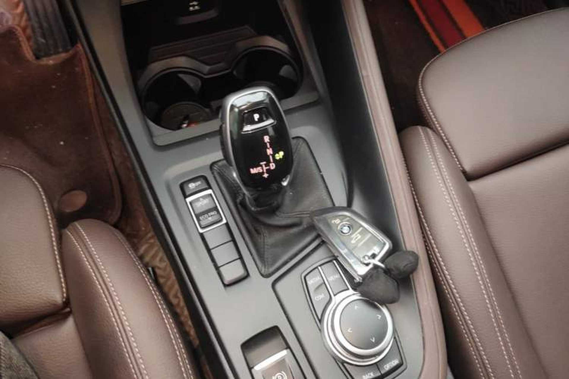 Used BMW X1 2020 sDrive25Li Leading Model Gear Lever