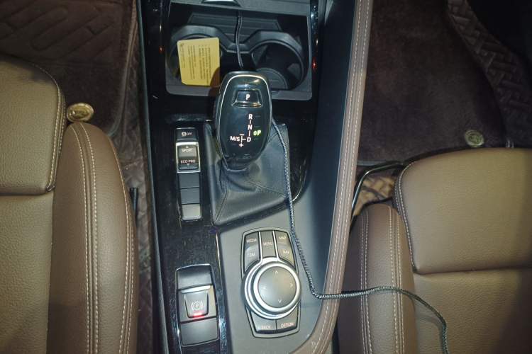Used BMW X1 2020 sDrive20Li Premium Edition Gear Lever