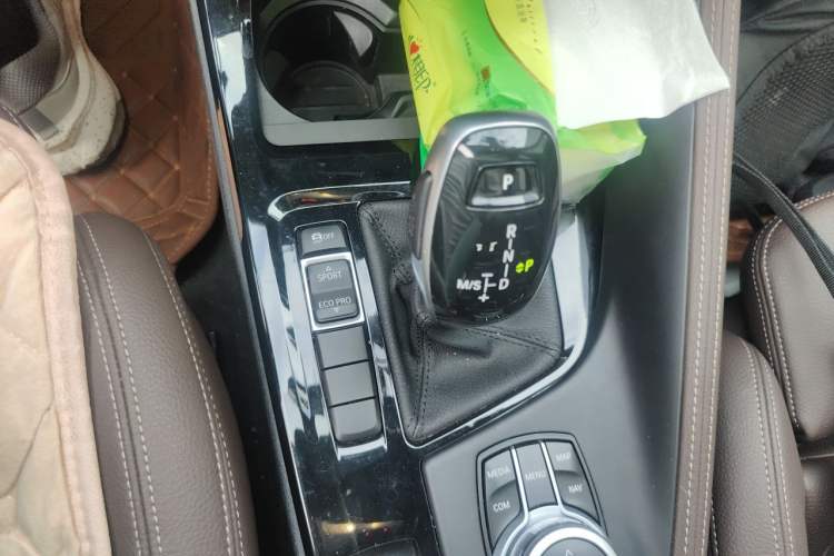 Used BMW X1 2020 sDrive20Li Premium Edition Gear Lever