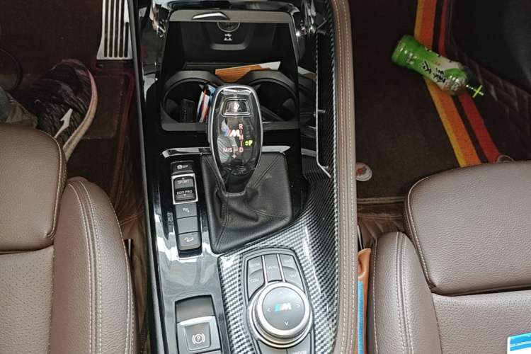 Used BMW X1 2020 xDrive25Li Luxury Edition Gear Lever