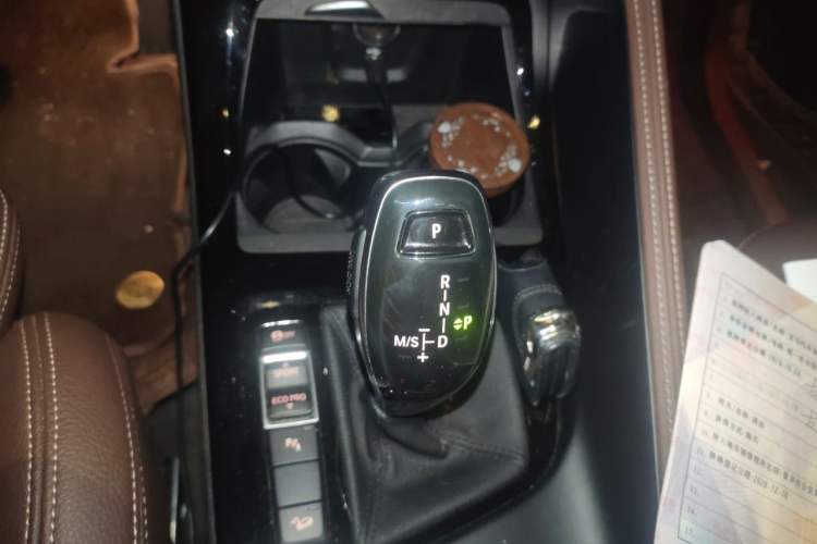 Used BMW X1 2020 xDrive25Li Luxury Edition Gear Lever