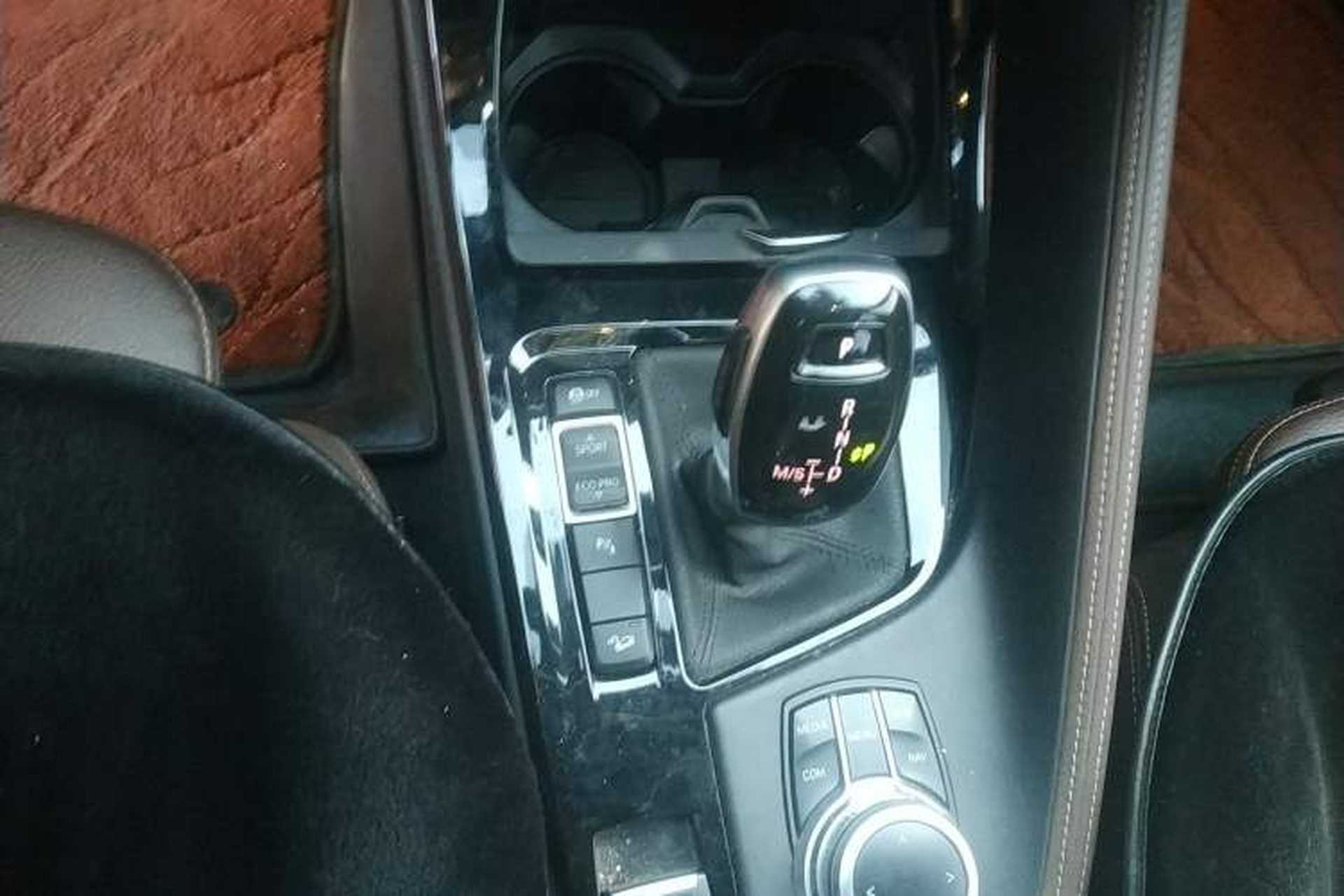 Used BMW X1 2020 xDrive25Li Luxury Edition Gear Lever