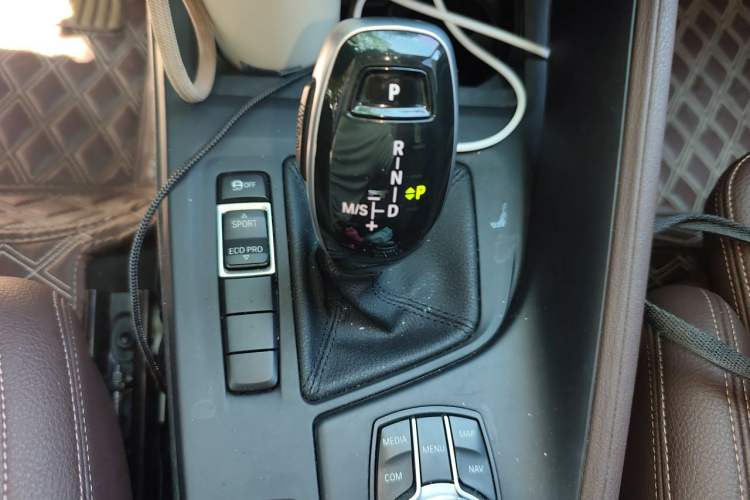 Used BMW X1 2020 sDrive25Li Leading Model Gear Lever